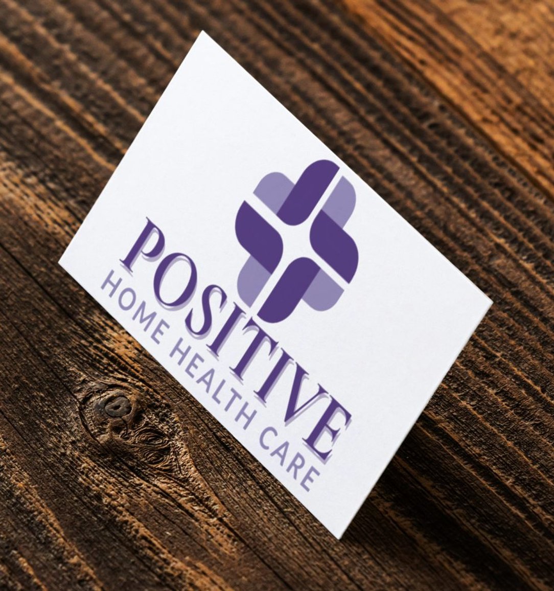 home health aide caring for a senior